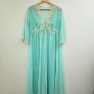 Vintage (antique) glamor night gown and robe